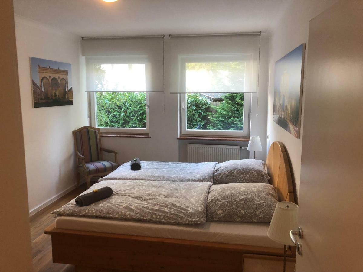 Ferienwohnung Messewohnung Muenchen Ost Forstern Eksteriør billede